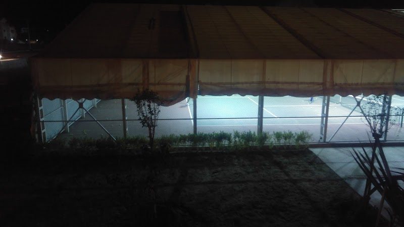 Bergama Erdal Önder Kapalı Spor Salonu