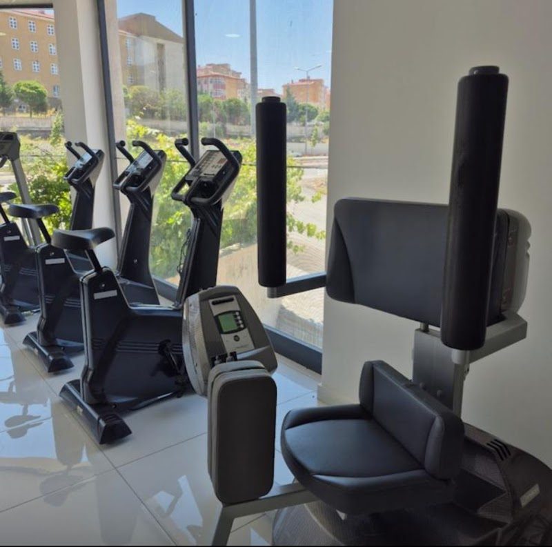 STAR WOMEN’S SPOR SALONU