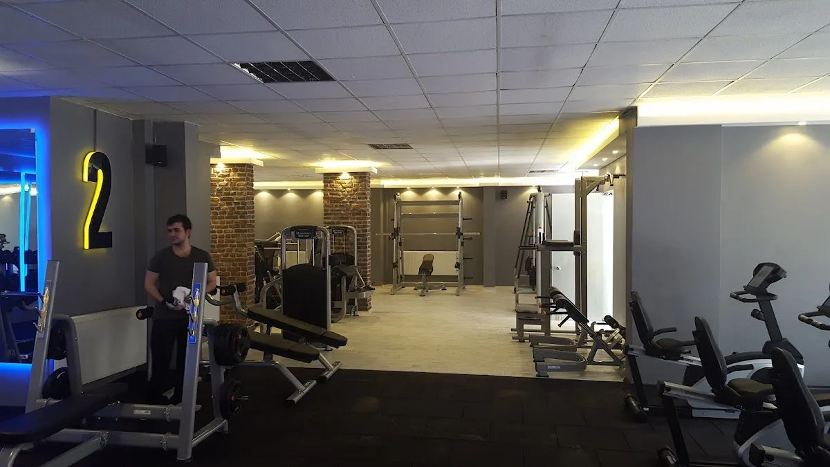 Ays Spor Merkezi Bulvar