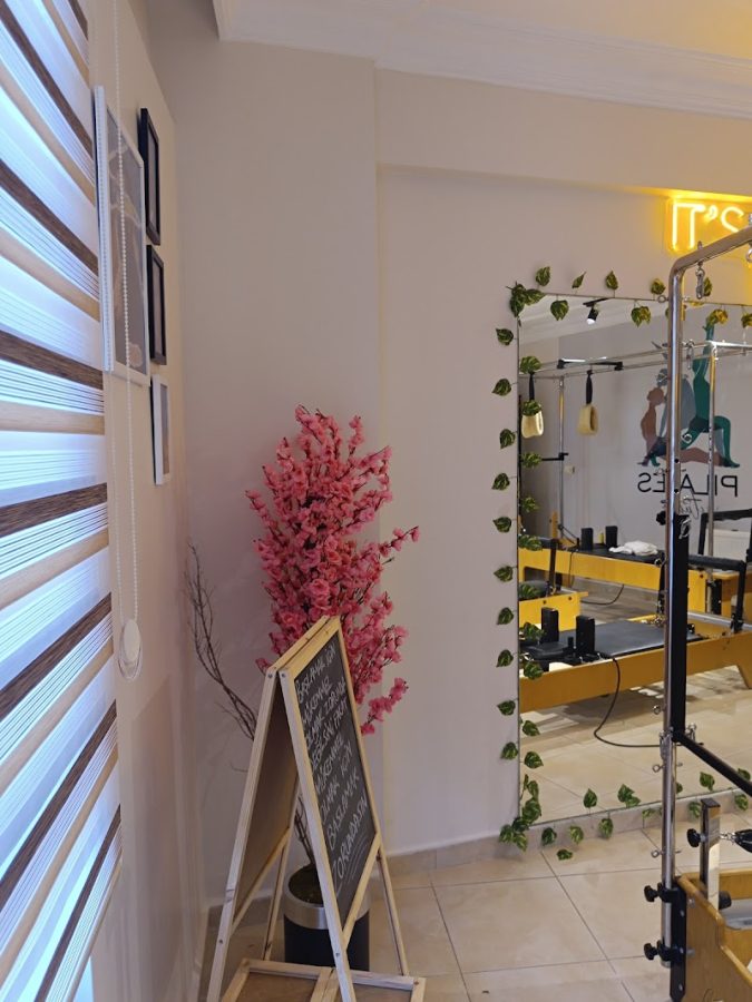 Fizyoterapist Açelya Güzelkokar Defne Reformer Pilates